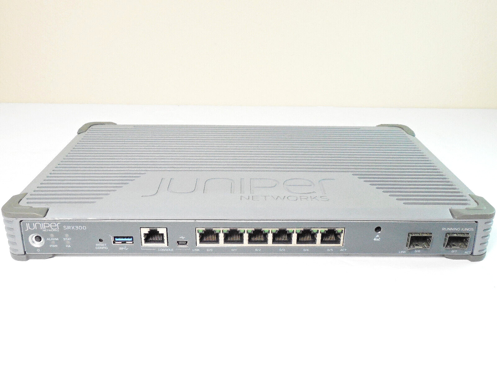 Juniper Networks SRX300 Firewall Security Router Switch WAN 8-Port Rev. 09