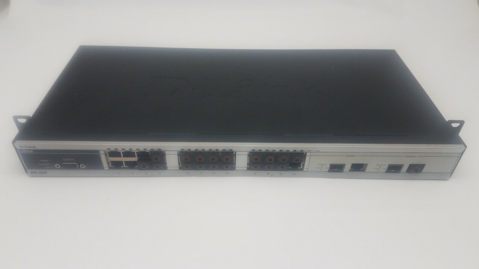 D-Link (DES-3526) xStack 24‑Port 10/100Mbps Stackable Switch DES‑3526 AS-IS