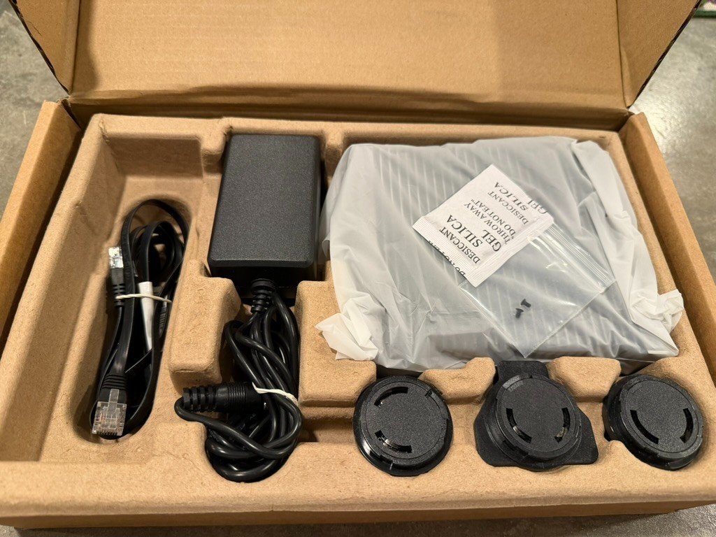 Protectli Vault V1610 – 6-Port 2.5GbE Fanless Firewall / Router Appliance