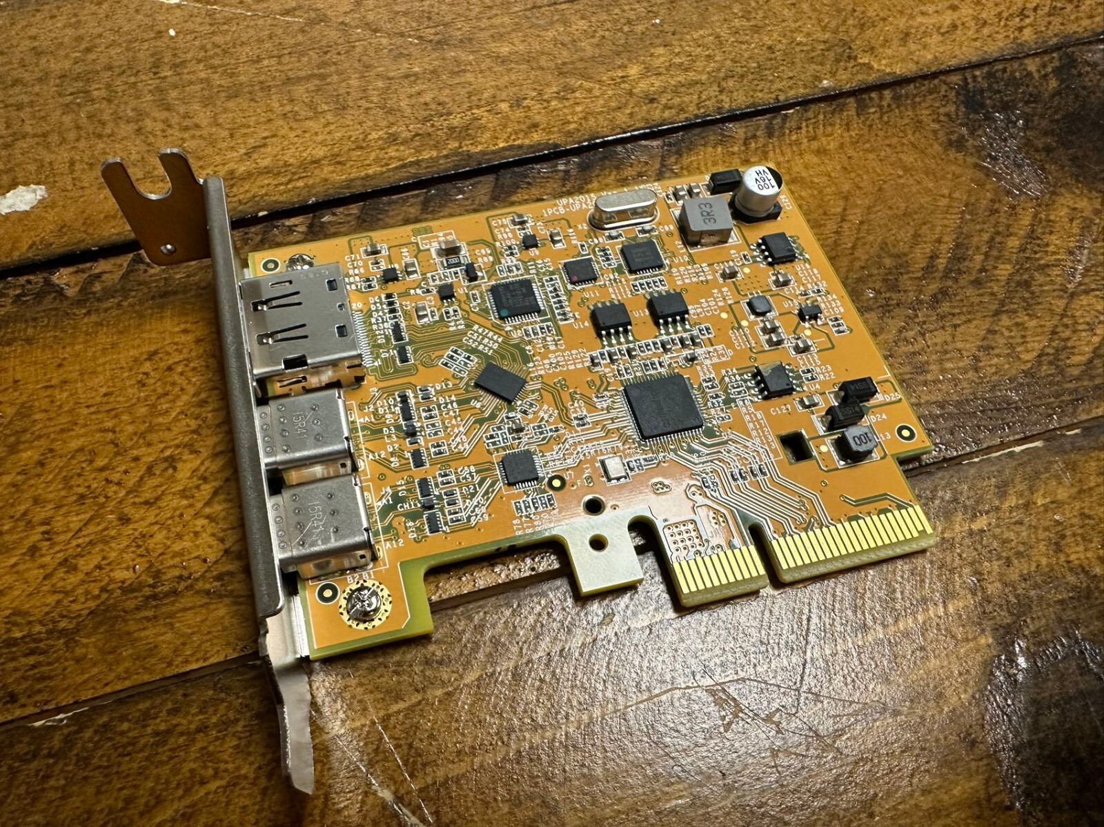Dell 1PCB-UPA2015XXX110 PCIe Card 1 DP2 USB Type-C Low Profile DP/N:MR7MR