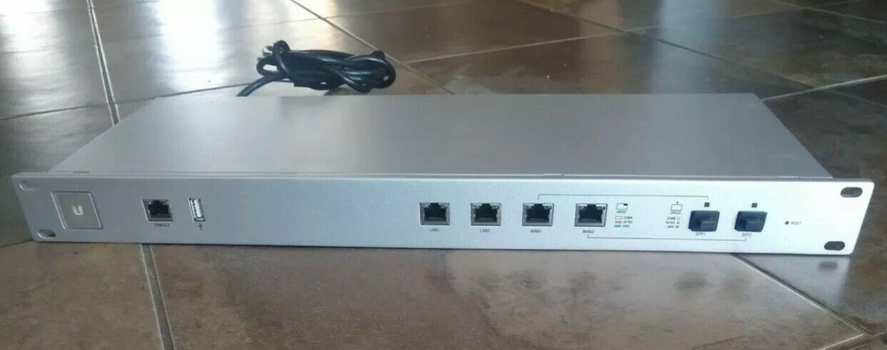 Ubiquiti Networks USG-PRO-4 Enterprise Gateway Router with Gigabit Ethernet Mint