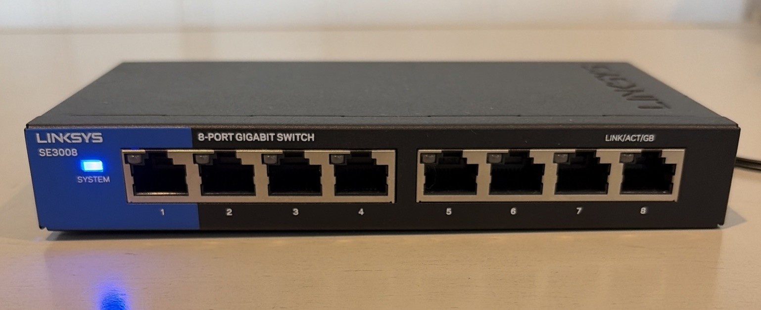 Linksys SE3008v2 8-Port Gigabit Ethernet Switch