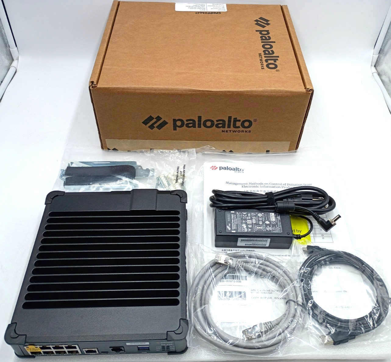 Palo Alto PA-440 Next-Gen Firewall PAN-PA-440 Complete with Box GREAT CONDITION