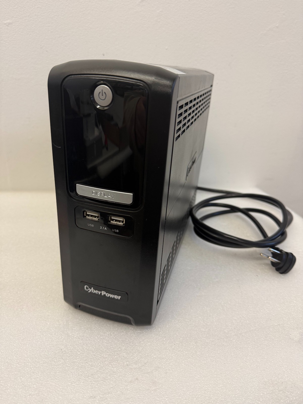 CyberPower CST135XLU 1350VA 810W UPS Battery Backup NO BATTERY