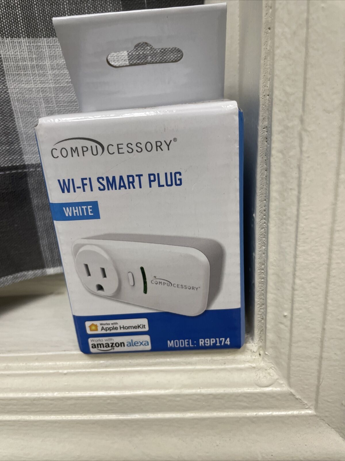 Compucessory Smart Plug Home Kit - White Compucessory 25669 794192256696