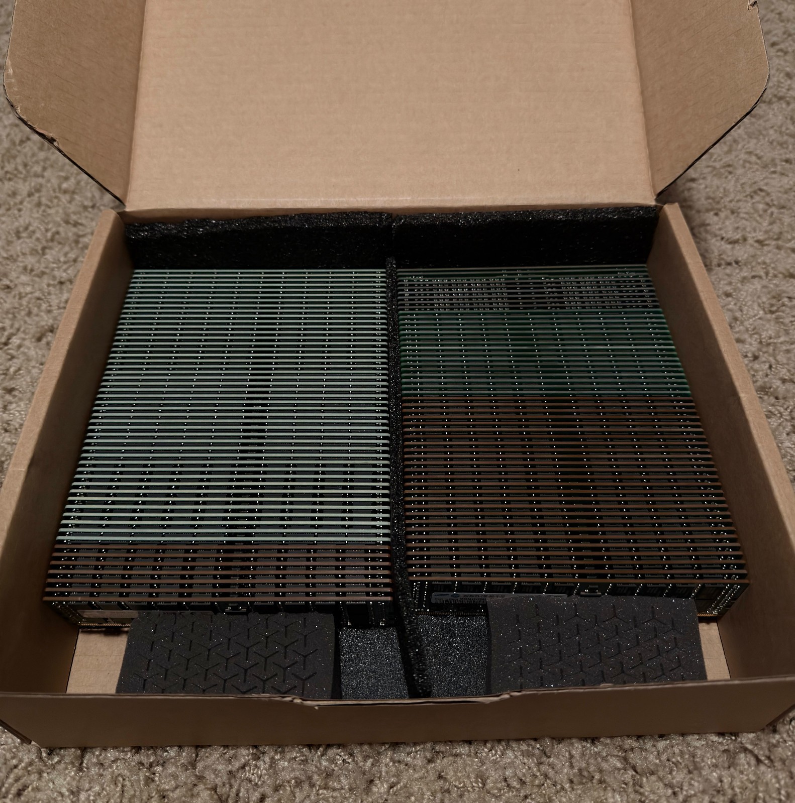 [LOT OF 102] 64gb and 32gb DDR4 Server RAM