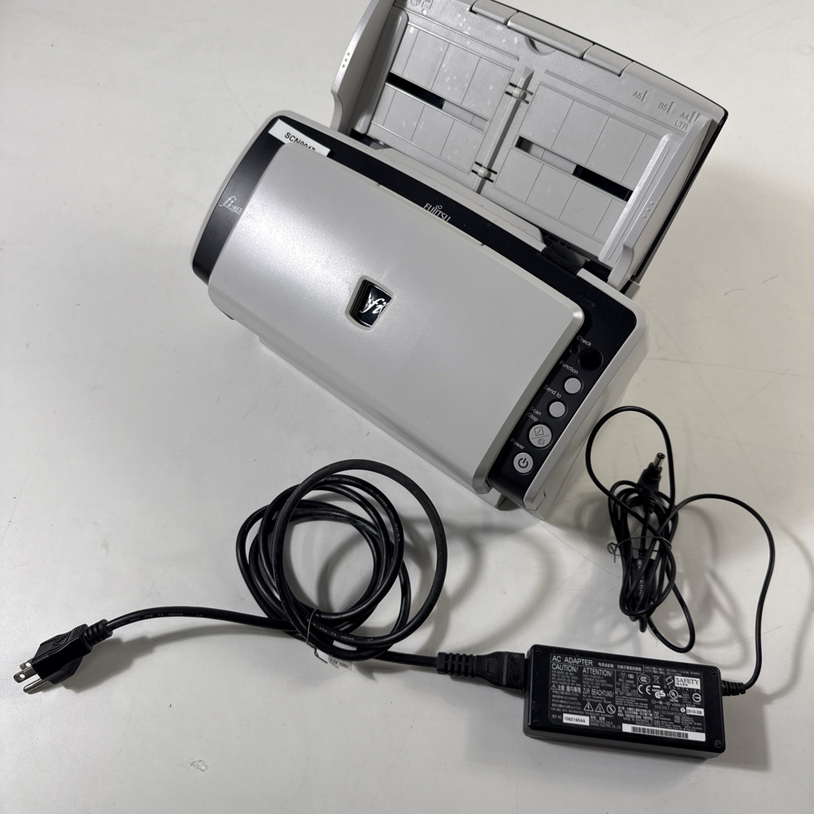 Fujitsu FI-6130 Duplex Document Color Scanner w/AC Adapter TESTED