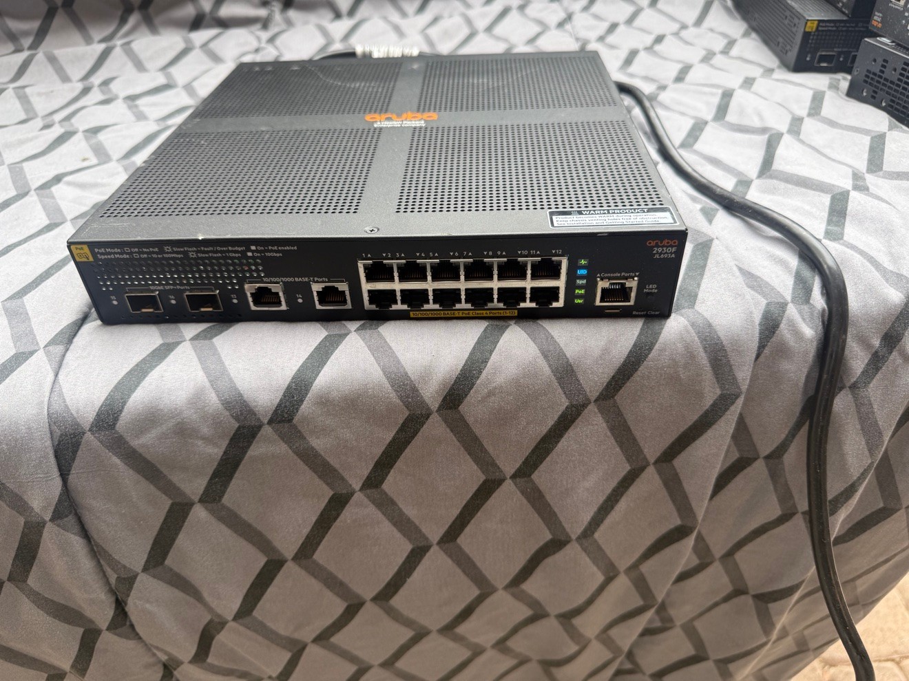 HPE Aruba 2930F 12G PoE+ 2SFP+ Managed Switch JL693A - Tested, Powers On