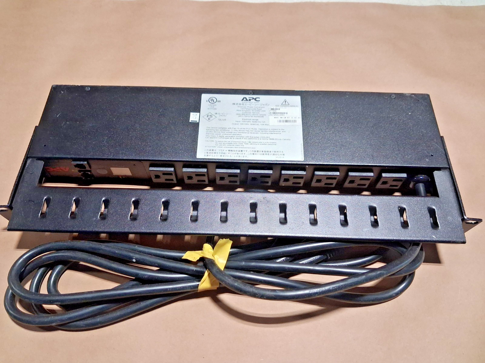 APC AP7900 Switched Rack PDU Used