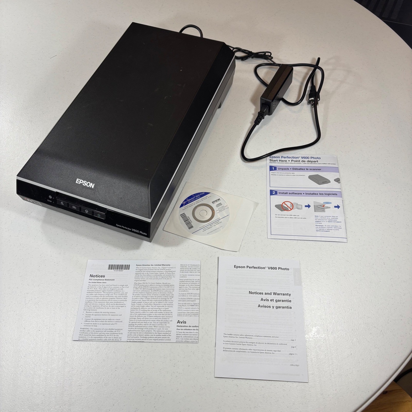 Epson Perfection V600 Photo Scanner J252A Film Negative Document Scan Powers On