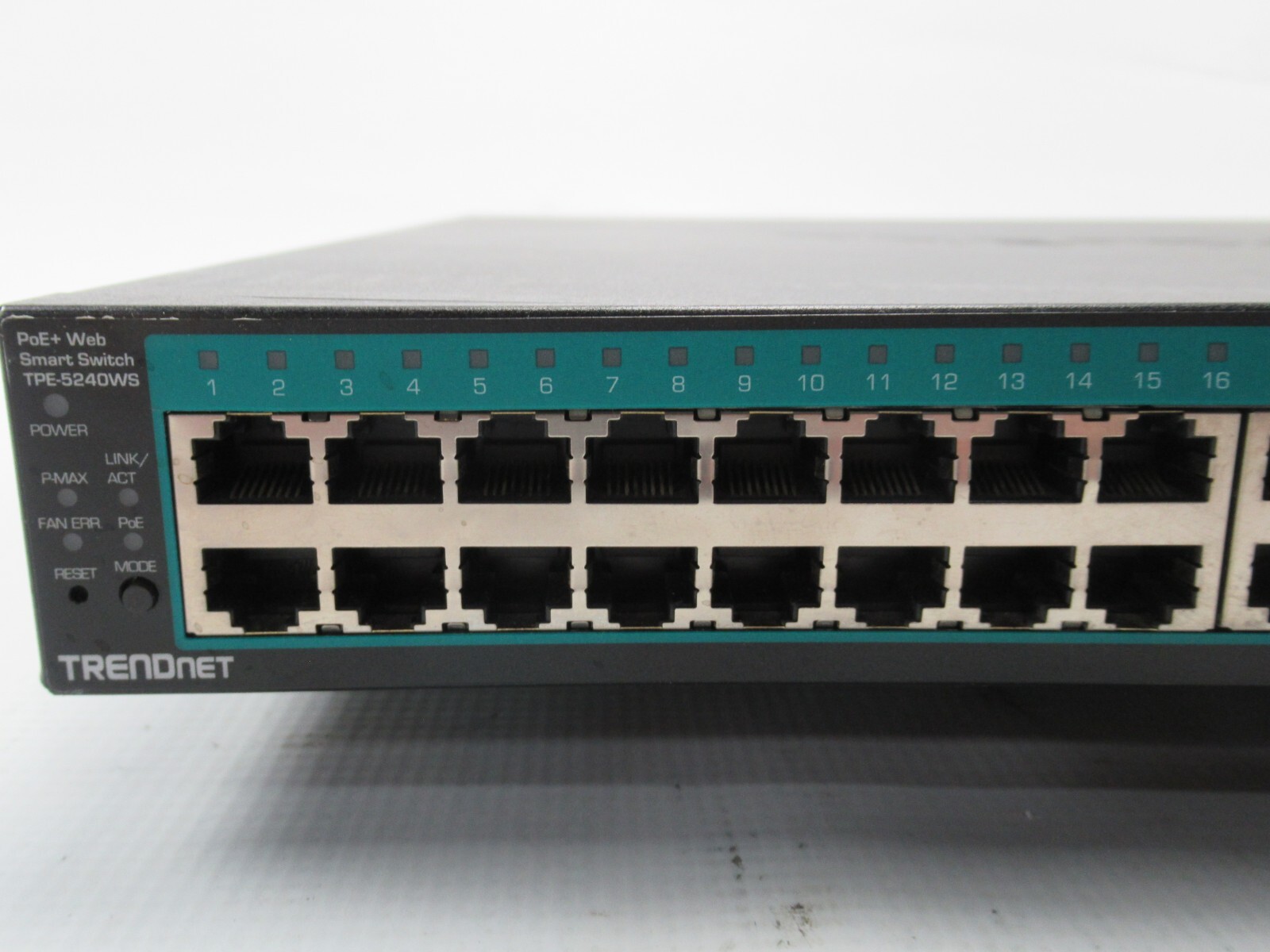 TRENDnet TPE-5240WS 52-Port Gigabit Web Smart Switch 48 PoE+ V.1.5R