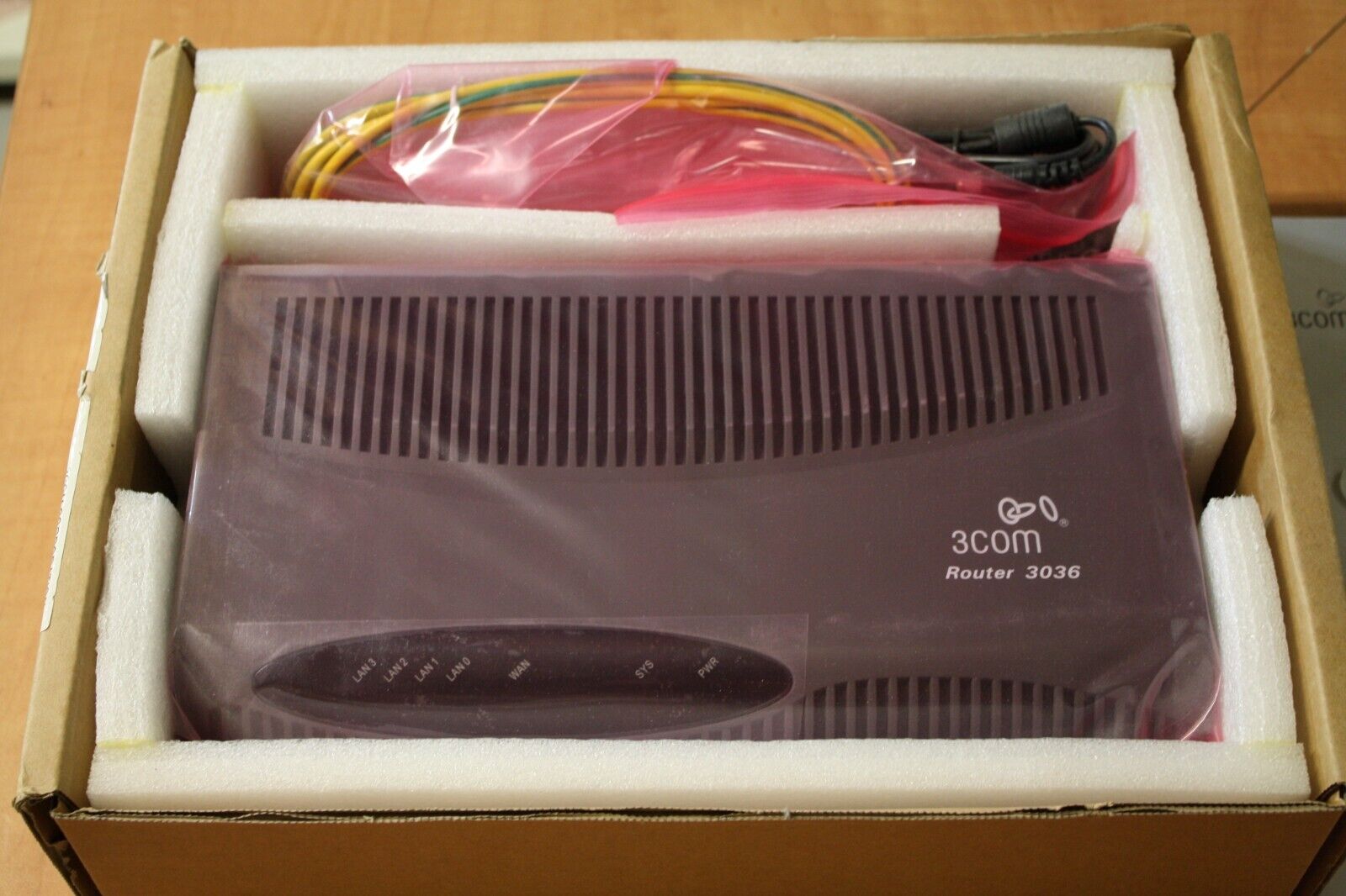 3com 3C13636 3036 wired router brand new sealed