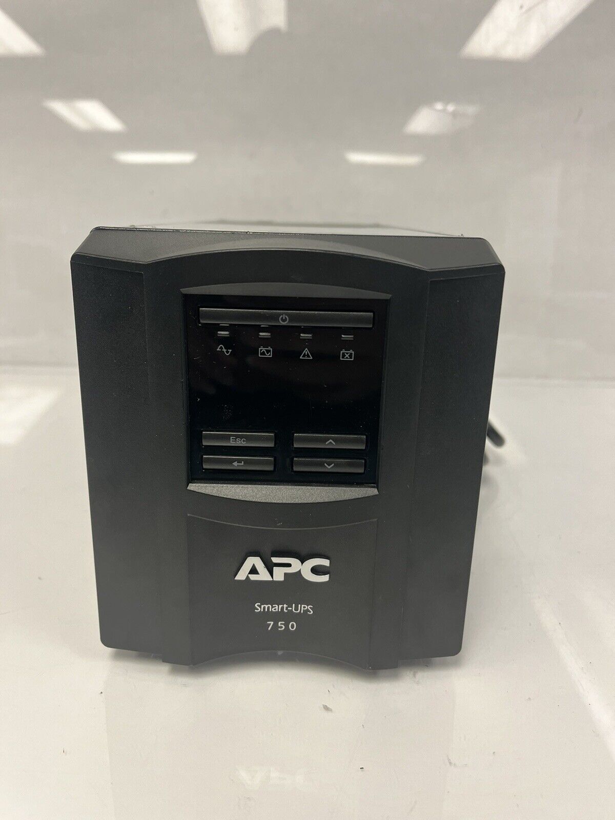 APC SMT750C Smart-UPS 750 VA 500W 120V Backup Power Supply, NO BATTERY