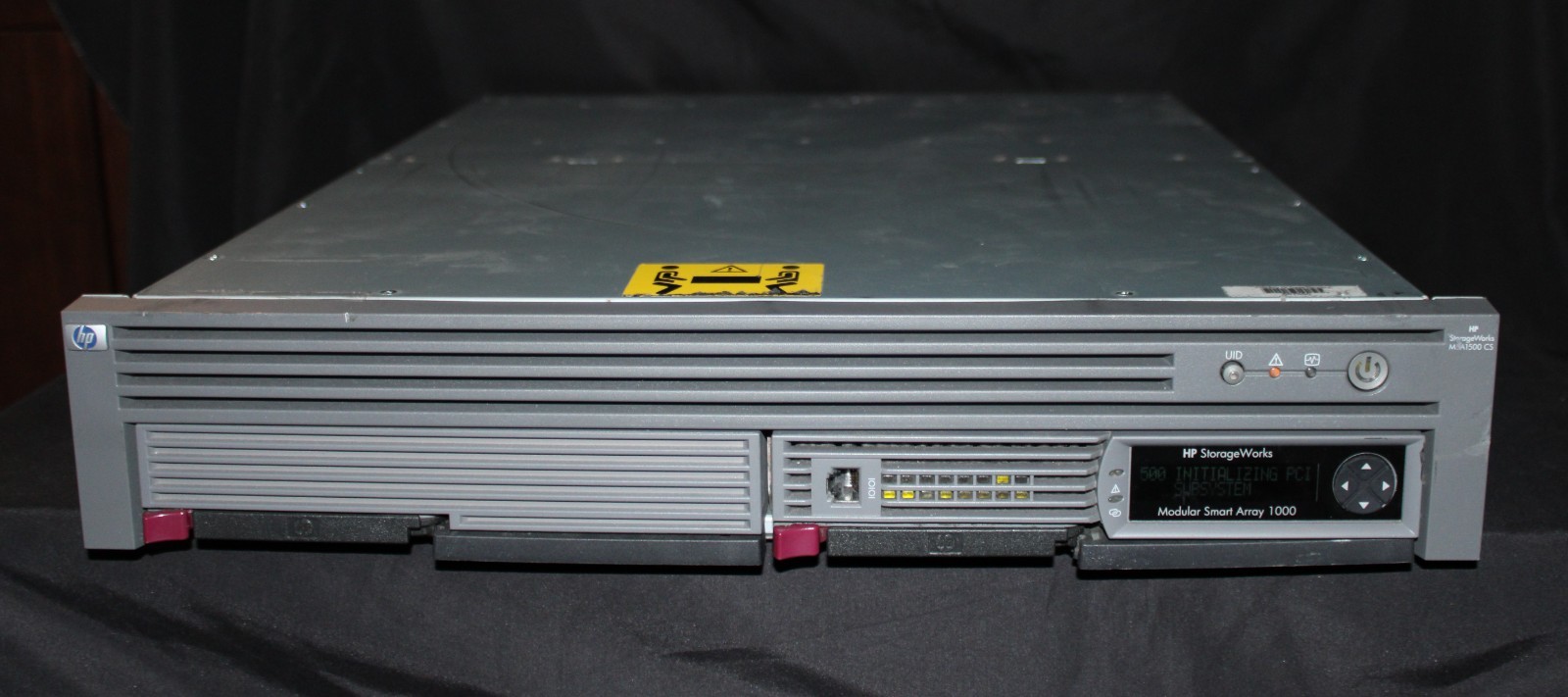 HP Storageworks MSA1000 CS No Hard Drives Selling As Is Turns On