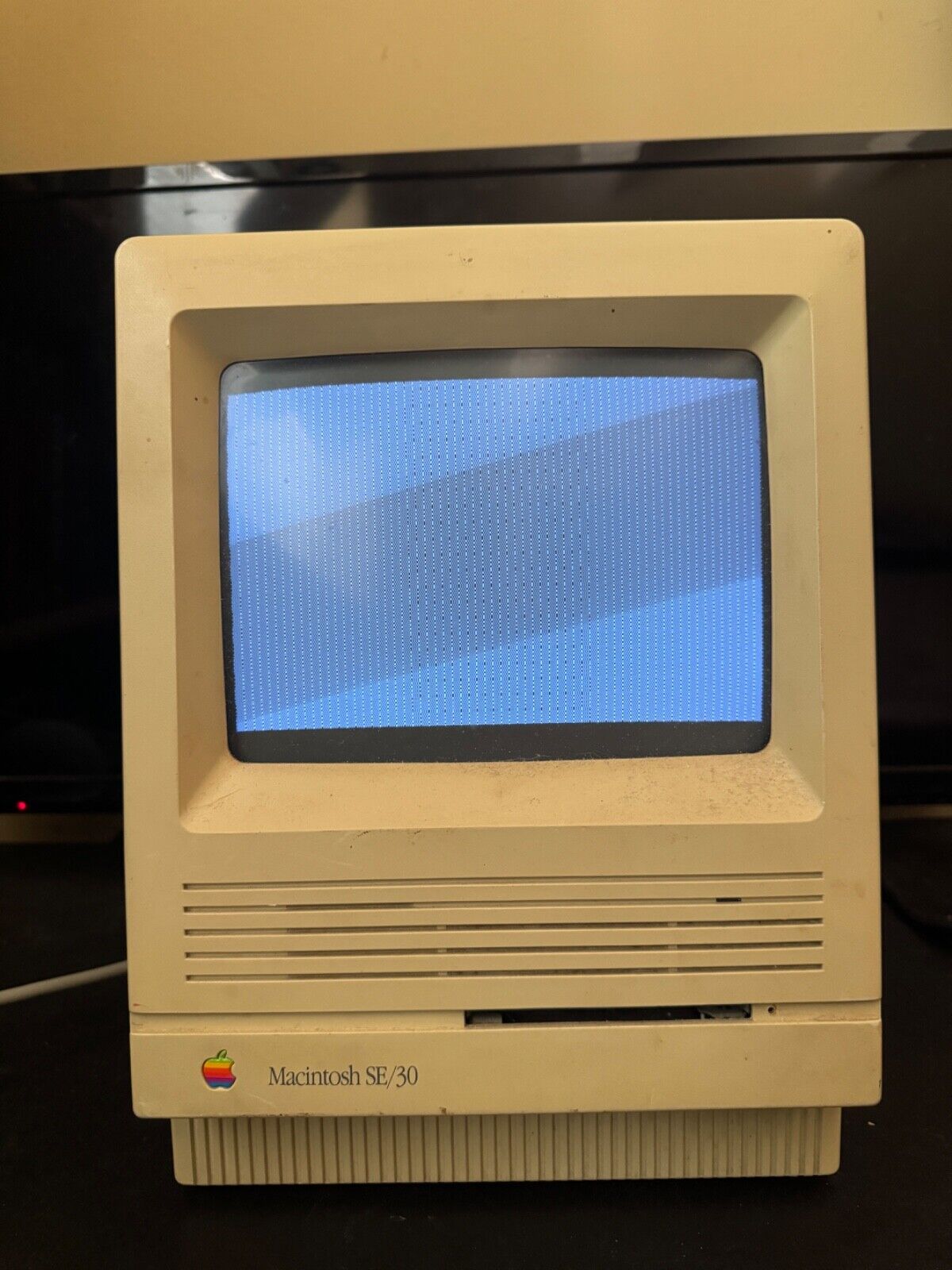 Vintage 1989 Macintosh SE/30 Model No.: M5119 Computer Made In U.S.A. UNTESTED