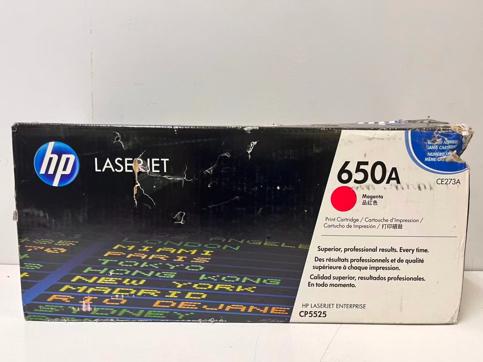 NEW OEM HP 650A CE273A Magenta LaserJet Toner Cartridge CP5525 damage box