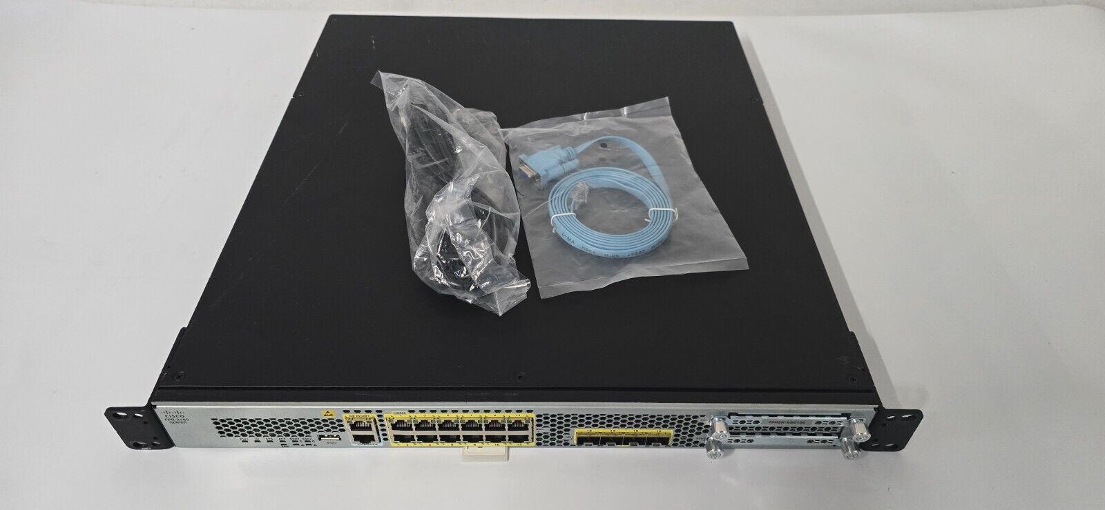 Cisco FPR-2120 Firewall 12 Port Gigabit 4 SFP 1G SSD FPR2K-SSD100