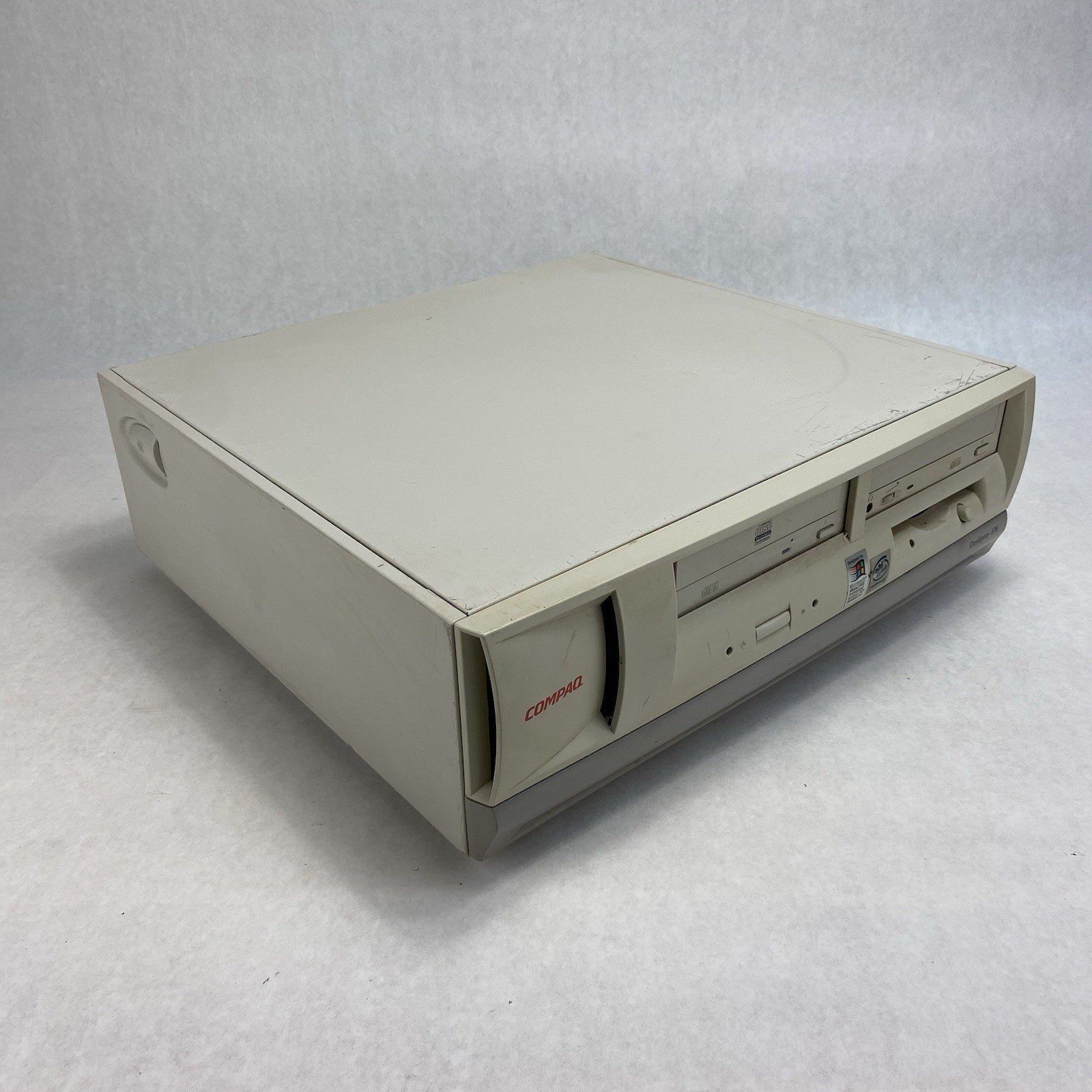 Compaq Deskpro EN DT Intel Pentium III 930MHz 128MB RAM No HDD No OS 2000 Pro