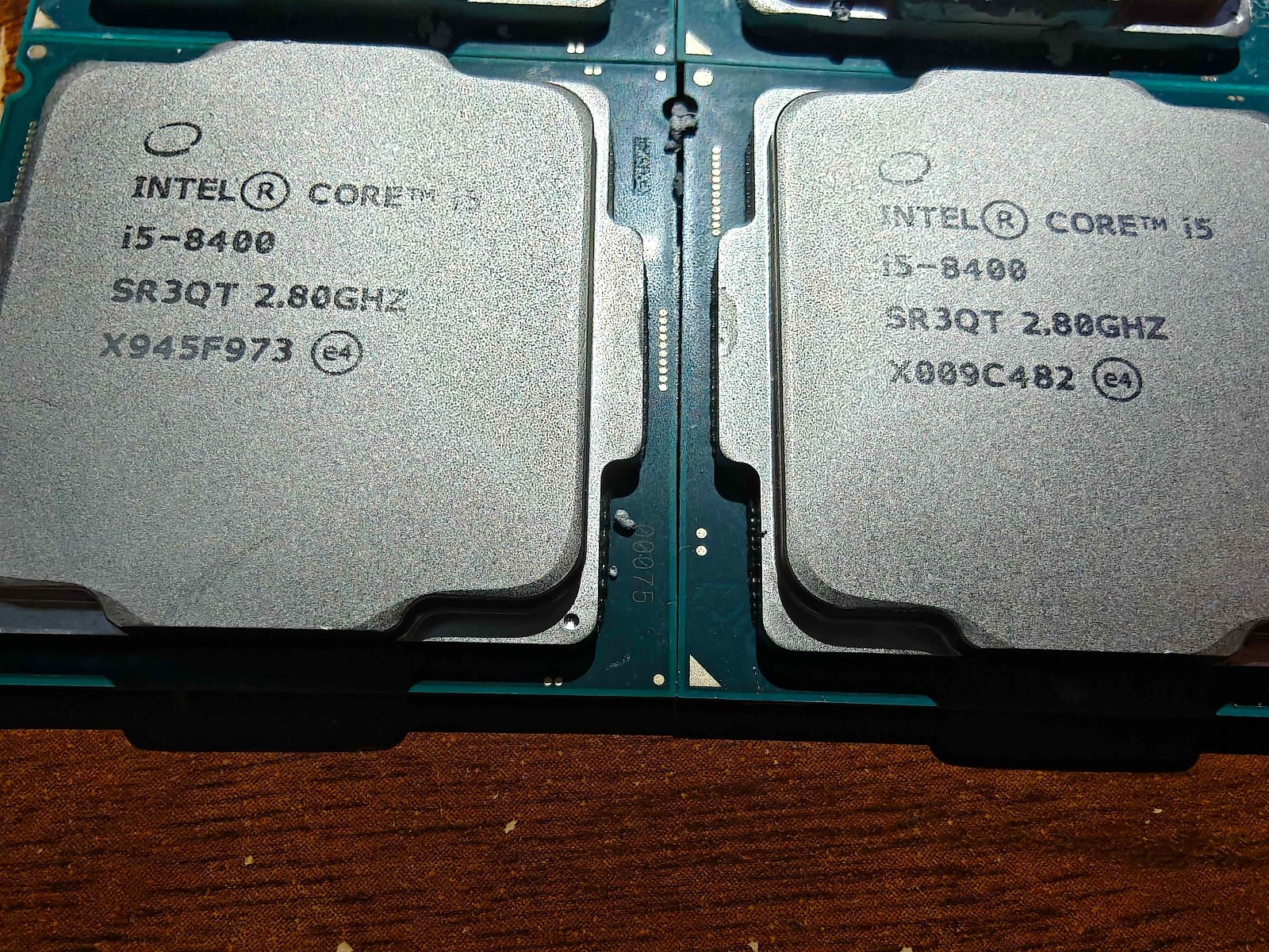 Lot of 50 Intel Core i5-8400 (2.80 GHz, 6 Cores, LGA 1151) - SR3QT