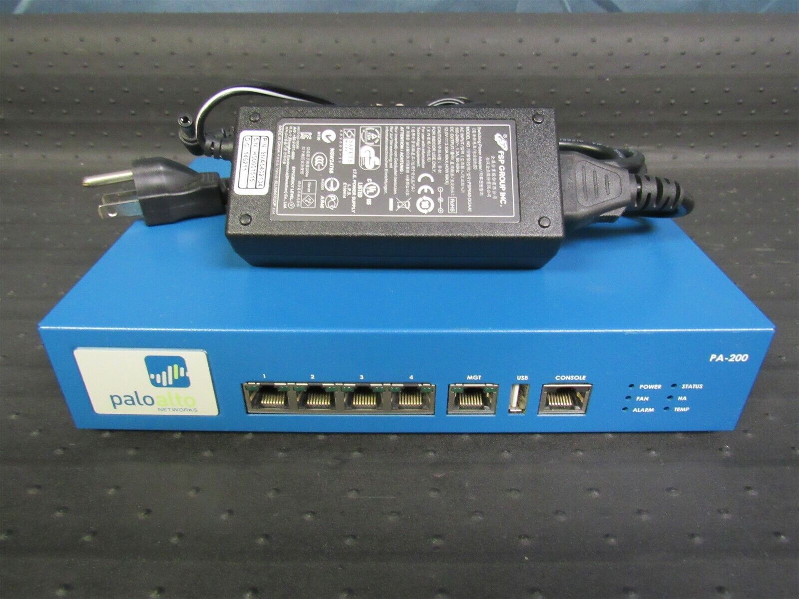 Palo Alto Networks PA-200 Firewall Security Appliance w/ AC Adapter
