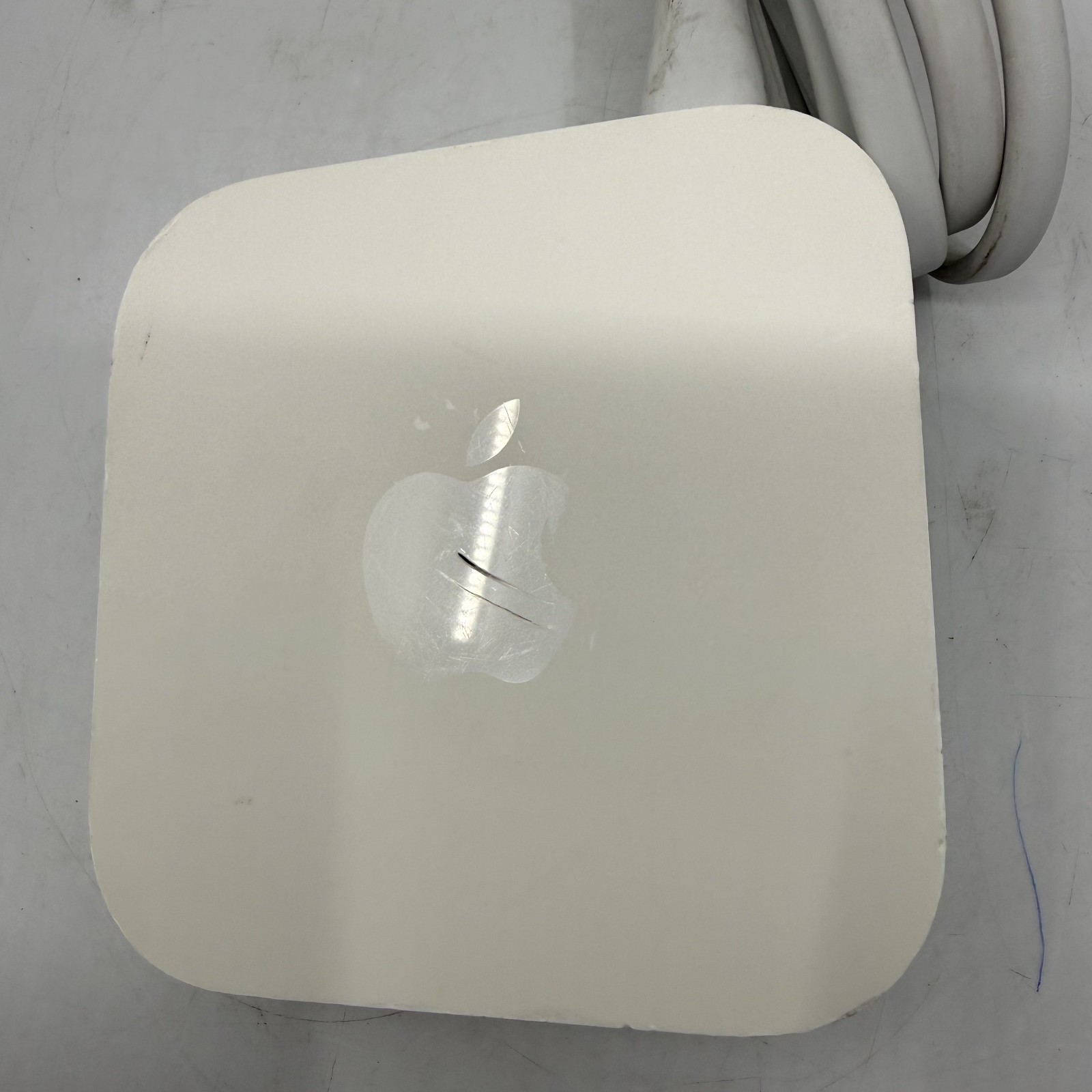 Apple AirPort Express 2nd Gen A1392 WiFi Router AirPlay Extender w/ Power Cord