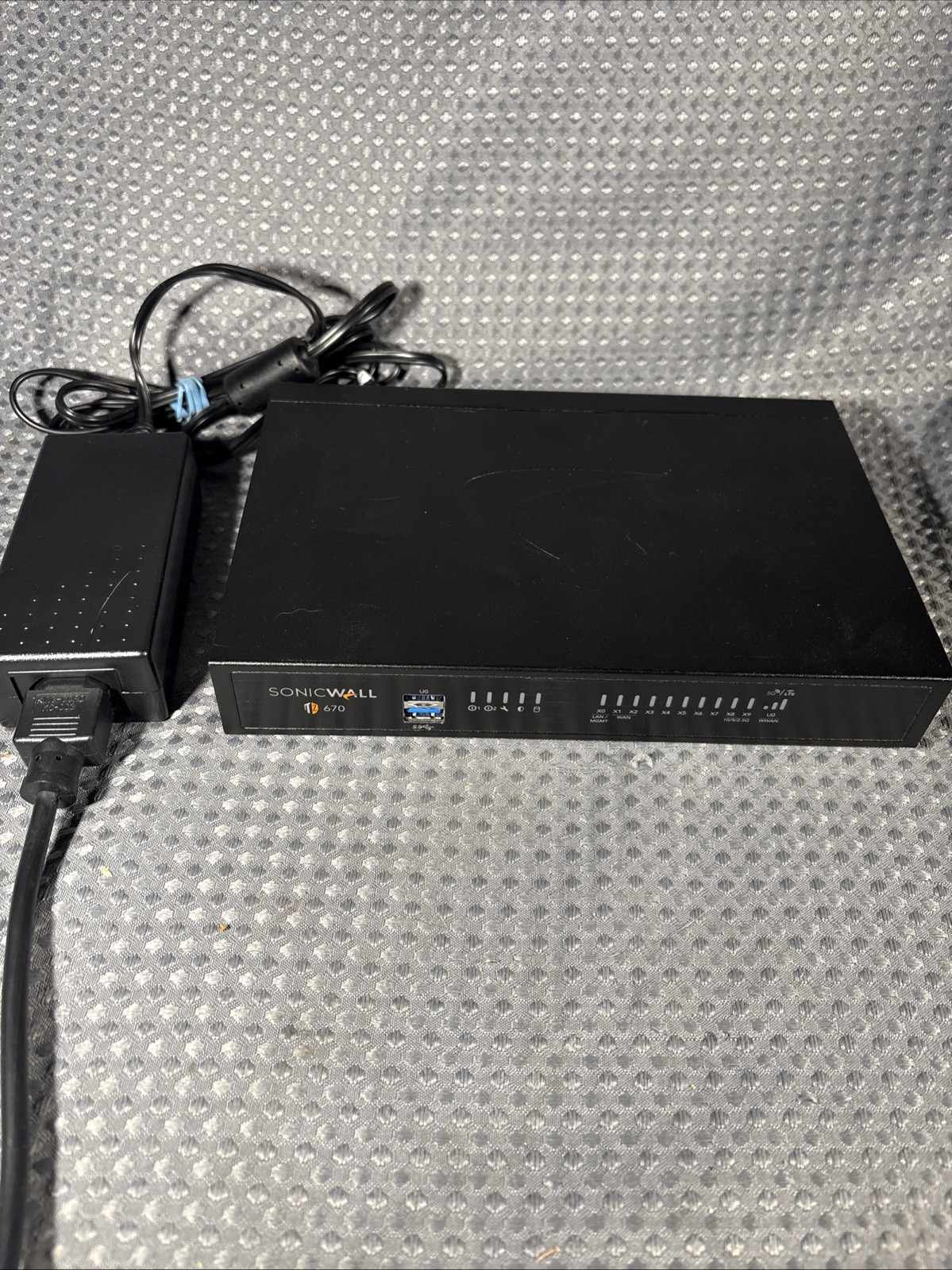 SonicWALL TZ670 Firewall Security Appliance 