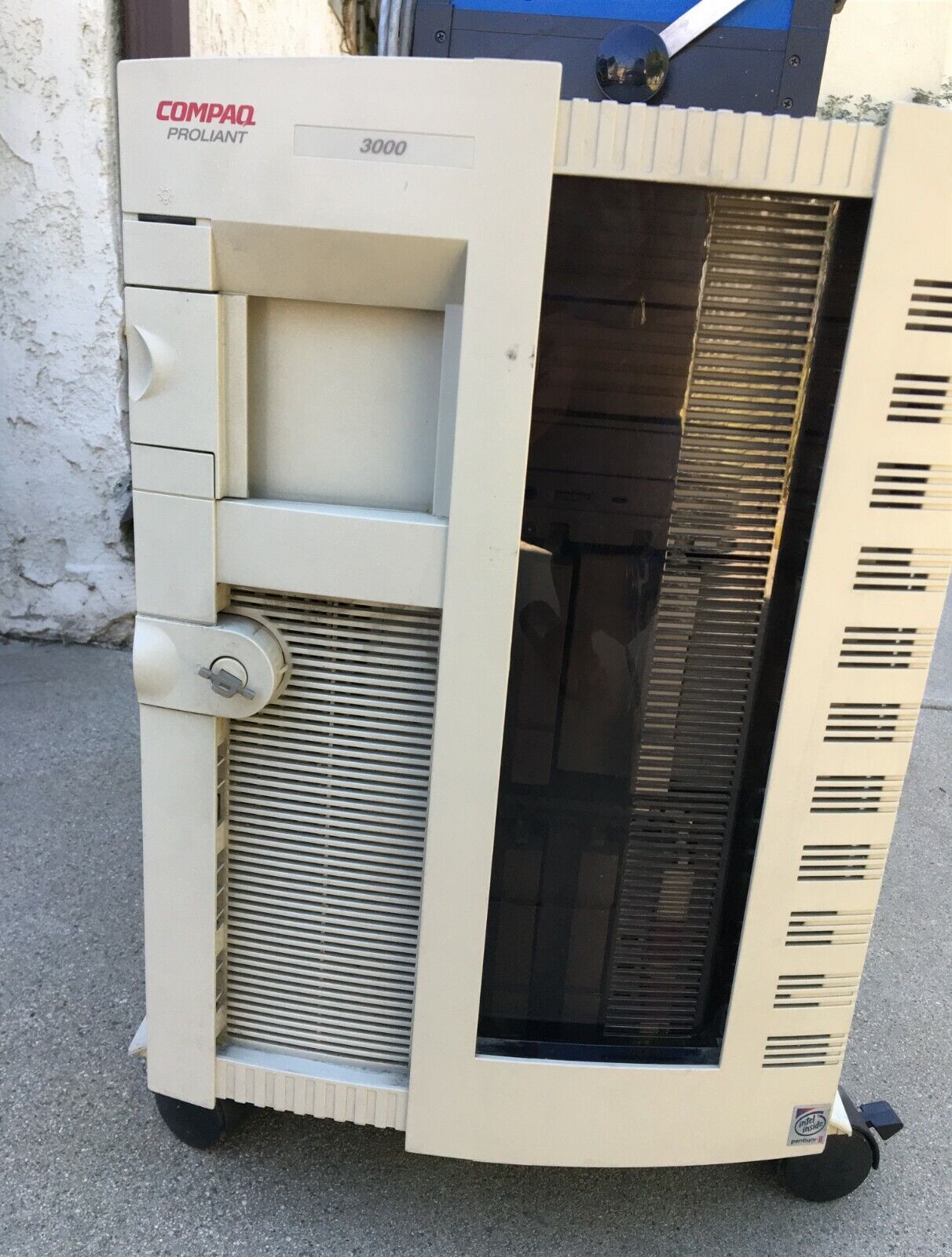 Compaq Proliant 3000 Server Series Pentium II ES1003