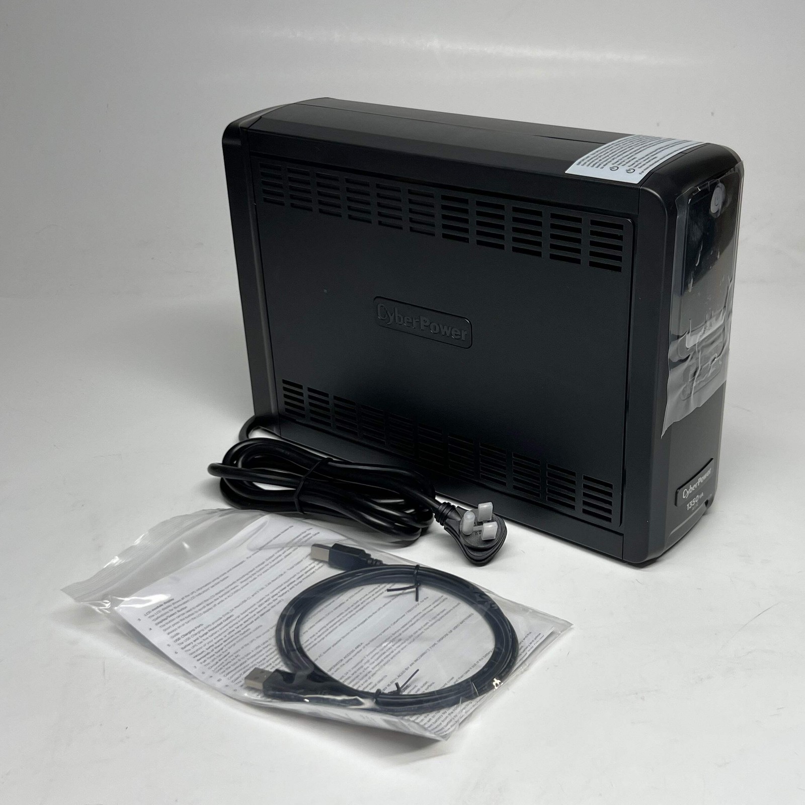 CYBERPOWER 1350VA/810W Battery Backup & Surge Protector - 10 Outlets, AVR & USB