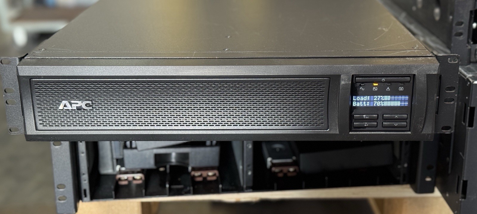 APC SMX3000RMLV2UNC Smart-UPS