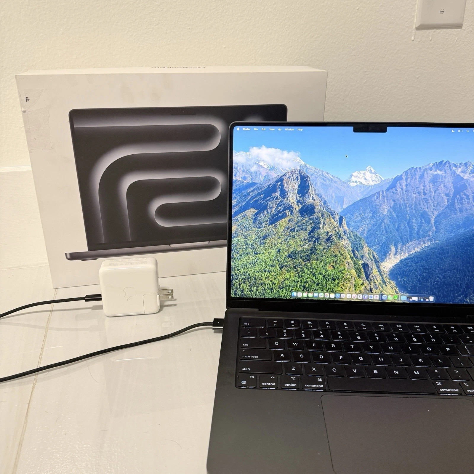 Apple MacBook Pro 14 inch M4 512GB Space Black. \'\'Rеаd dеѕсriрtiоn\'\'2024