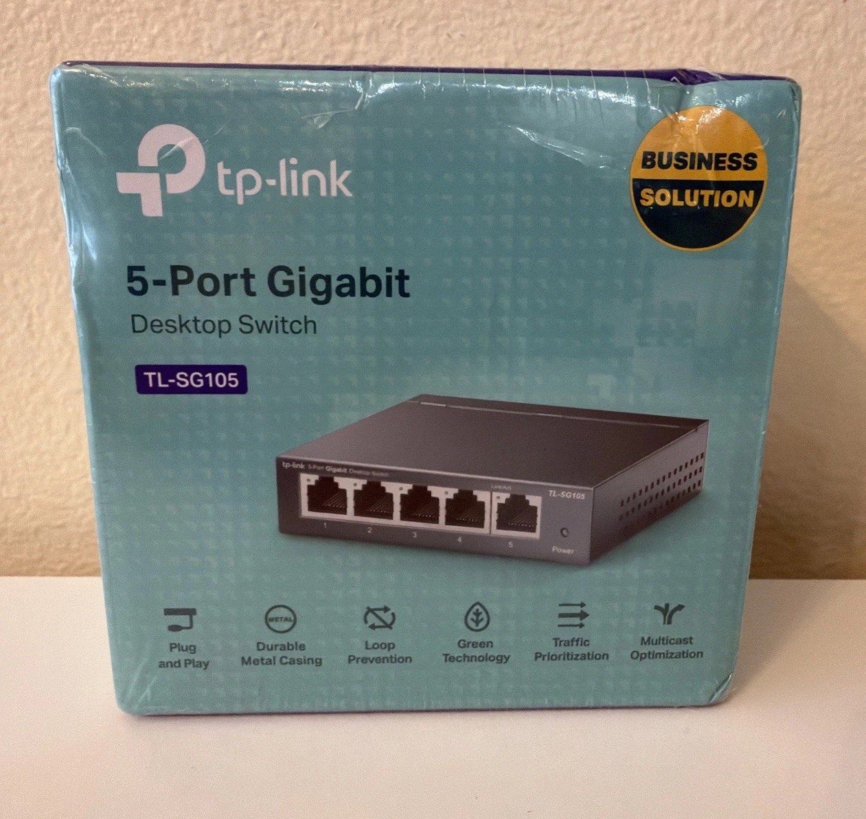 New TP-Link (TL-SG105) 4-Ports External Switch - 10/100/1000 Mbps Plug N Play