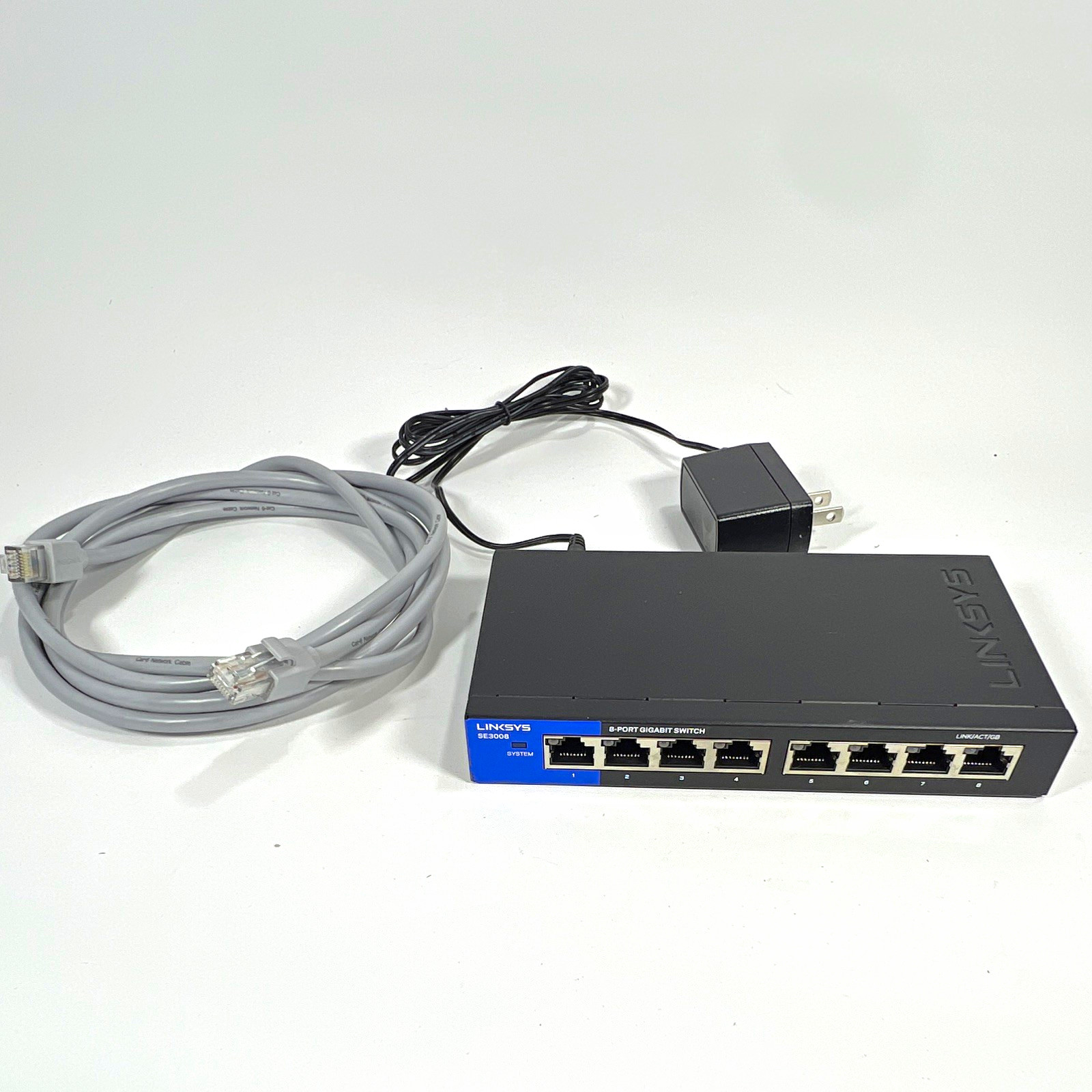 Linksys SE3008V2 8-Port Gigabit Ethernet Unmanaged Switch RJ-45 1Gbps