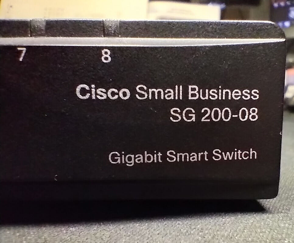 CISCO SG 200-08 Small Business 8-Port Gbit Smart Switch 1x PoE Port w/AC Adapter