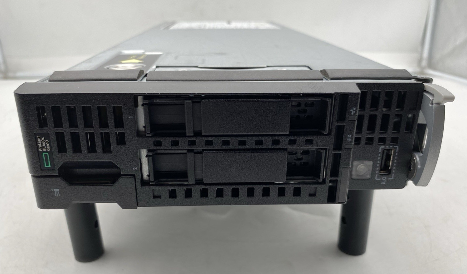 HPE ProLiant BL460c Gen 10 Blade Server 2x Xeon Gold 6140 NO RAM/HDD/Controller