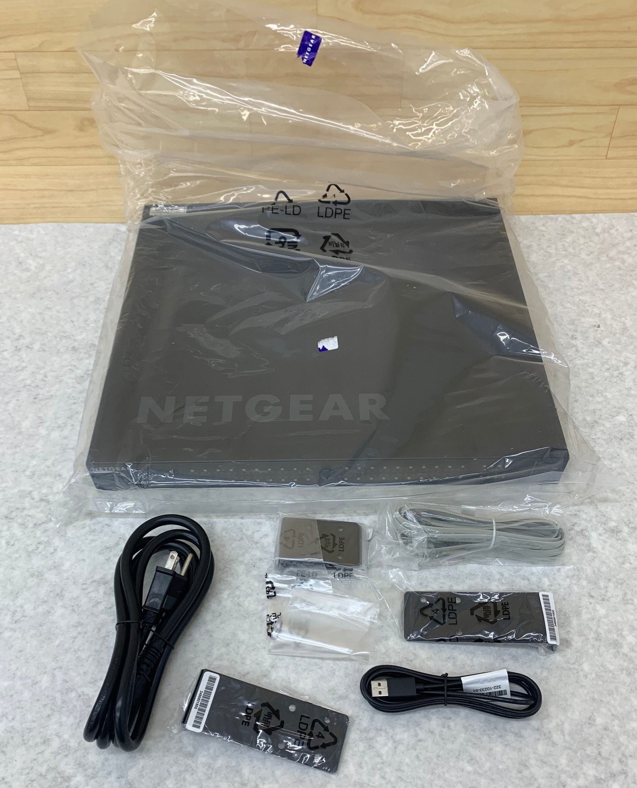 Netgear M4250-40G8XF-POE+ 40-Port Gigabit Managed Switch (GSM4248PX-100NAS)