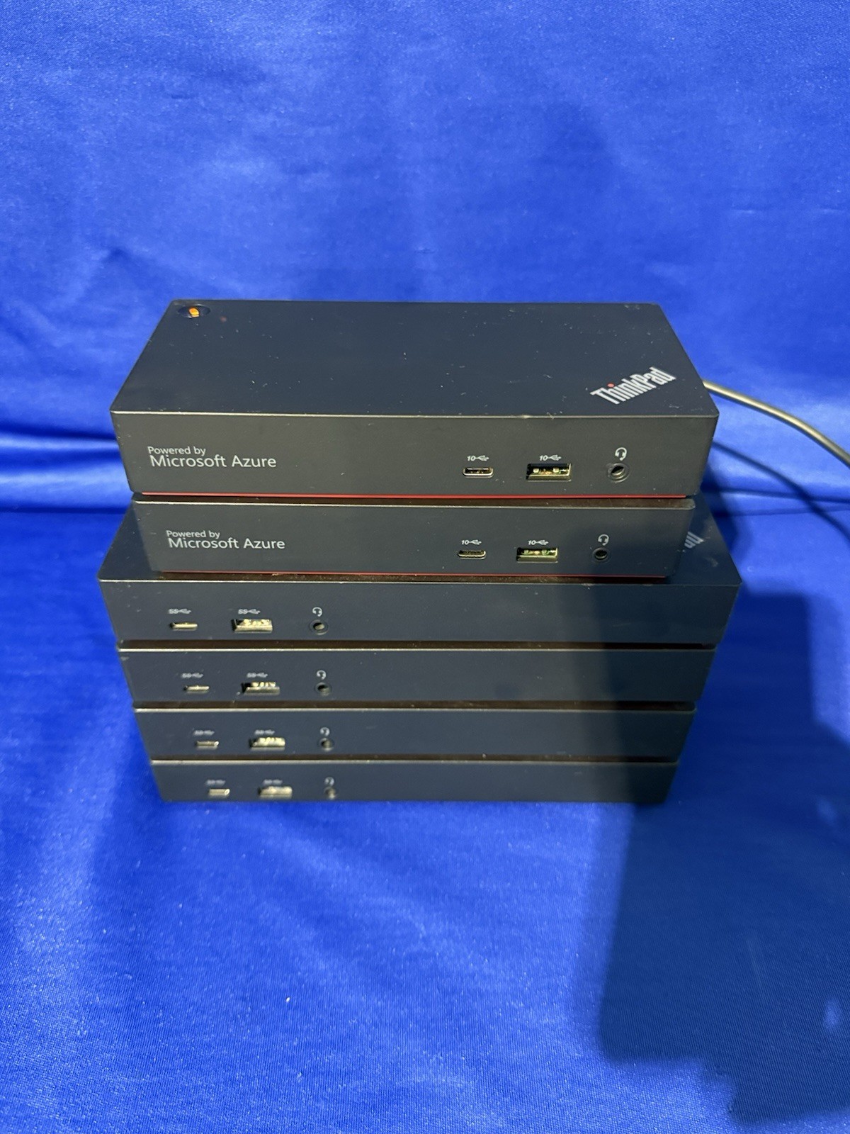 Lenovo ThinkPad Dock Lot - 4x Hybrid USB-C with USB-A, 2x Universal USB-C Smart
