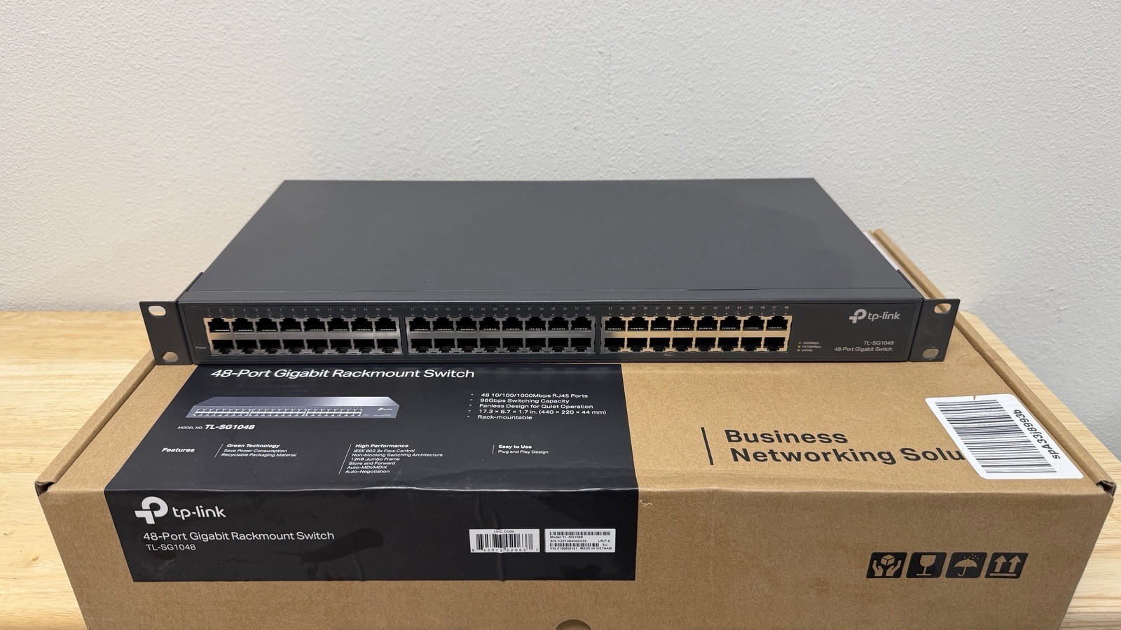 TP-Link 48-Port Gigabit Rackmount Switch TL-SG1048