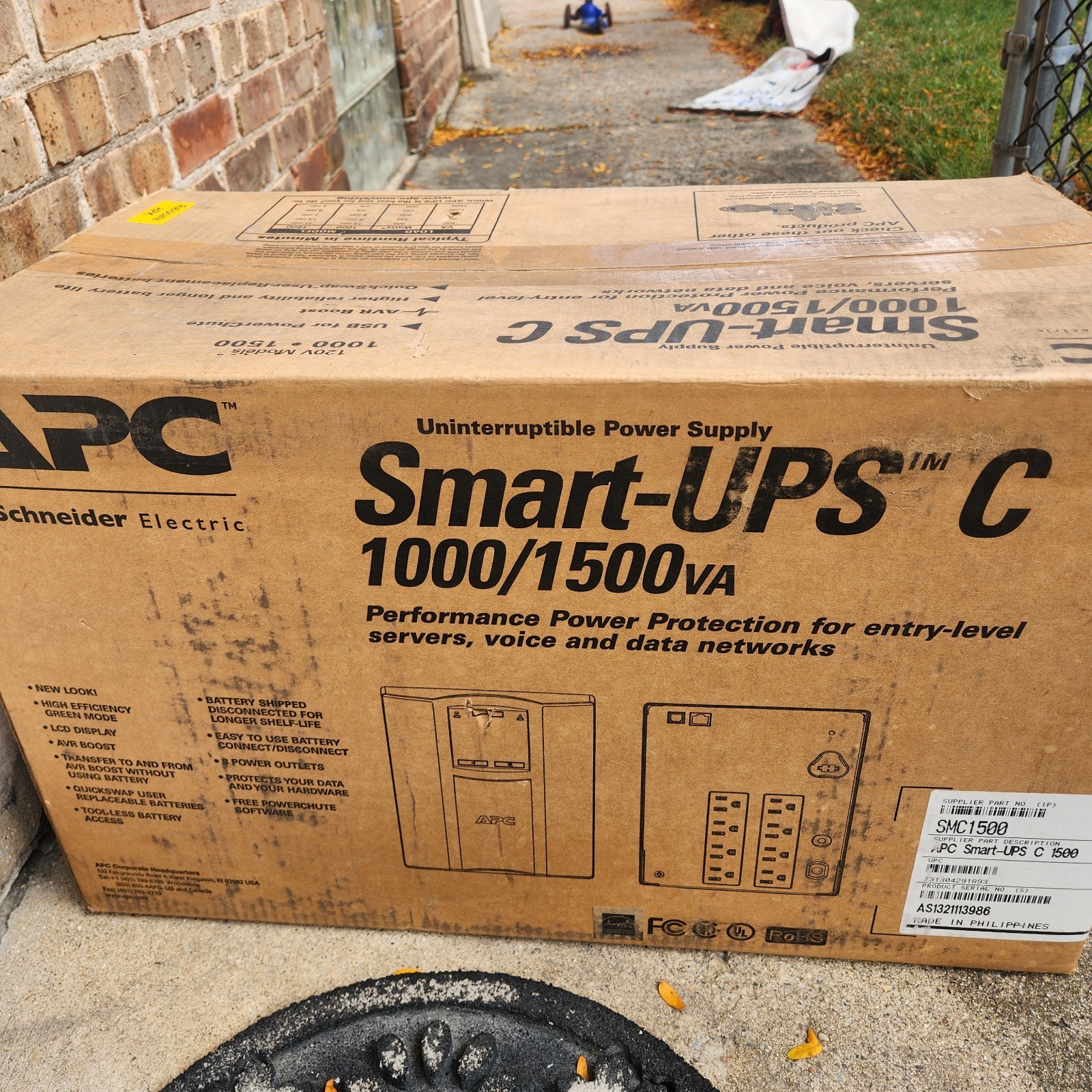 BRAND NEW APC SMART SMT1500C UPS 1500 VA LCD 120 V with SmartConnect