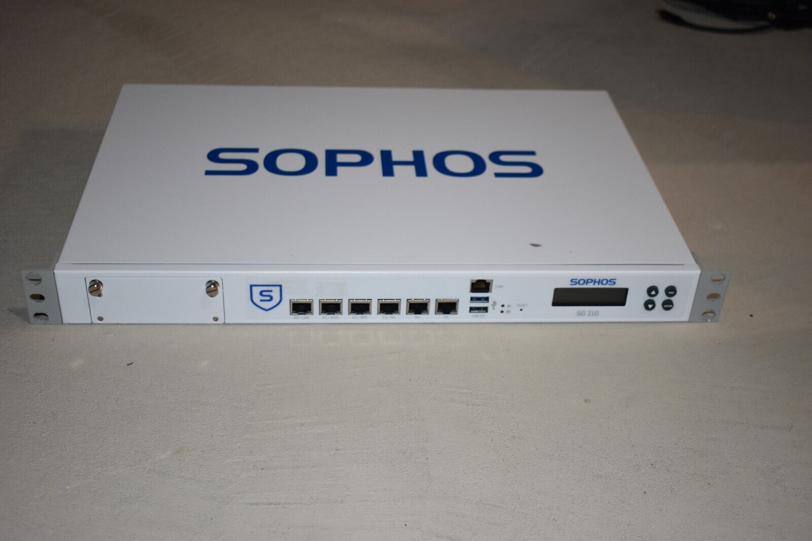 Sophos 6 port Gigabit Rackmount PFsense Firewall Xeon E3-1225v3 16GB RAM AESNI