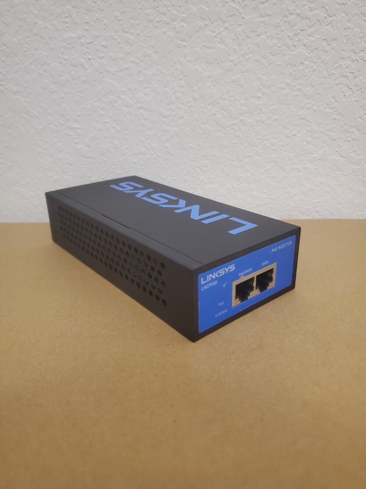Linksys LACPI30 High Power Gigabit PoE Injector for Business (with PoE of 30W)