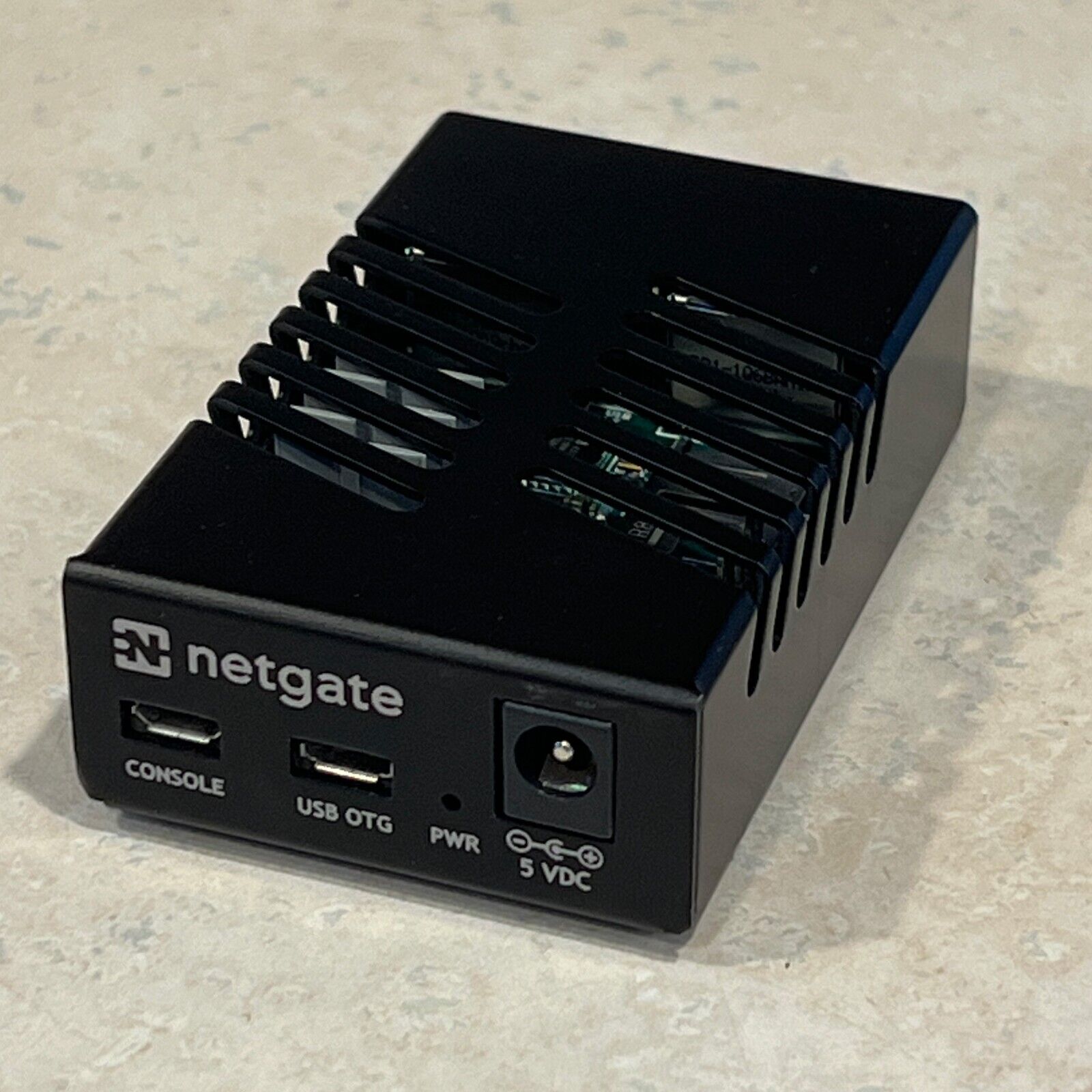 NETGATE SG-1000 pfSense FIREWALL SECURITY GATEWAY W / AC Adapter & Console Cable