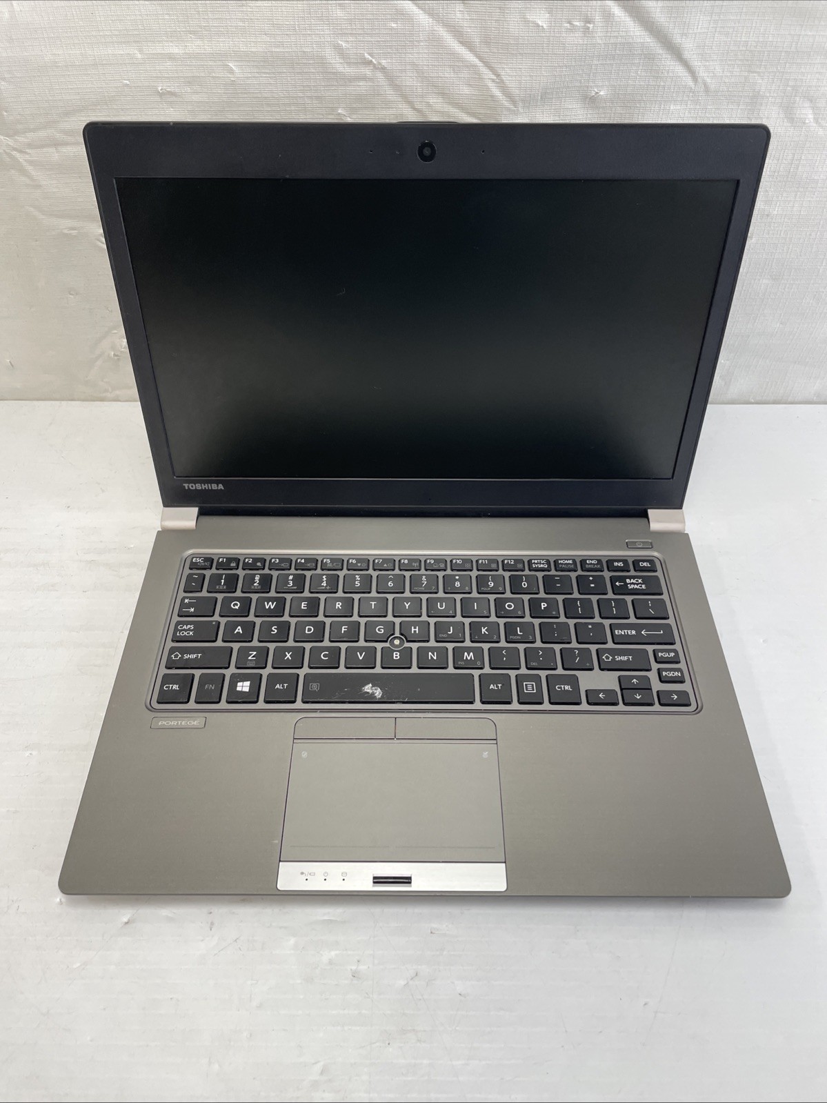 Toshiba Portege i7-4600U 2.1 Ghz 8 GB Ram No hard drive or o.s.