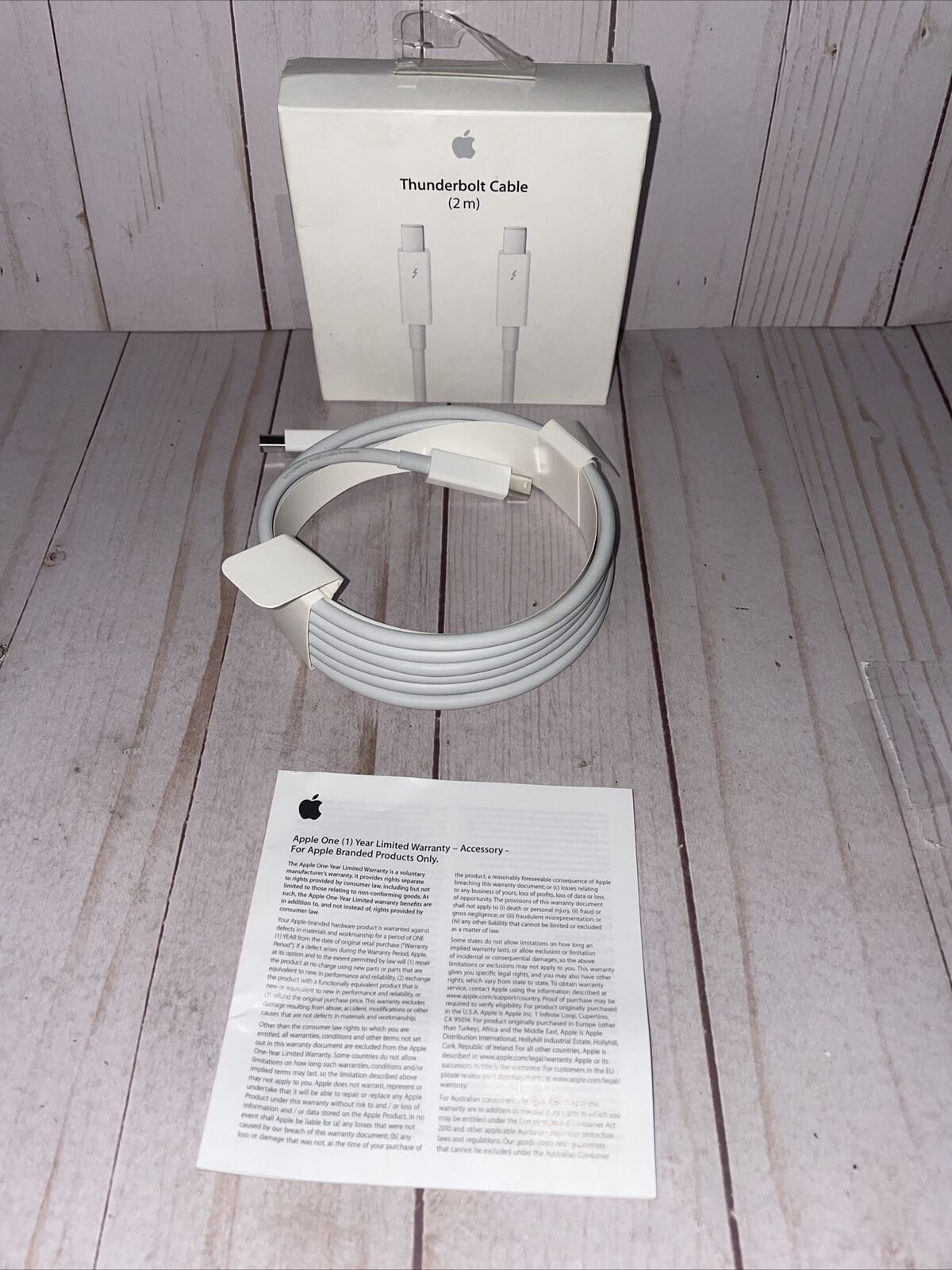 Genuine Original OEM APPLE Thunderbolt Cable 0.5M MD861LL/A
