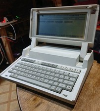 Vintage 1985 HP Hewlett-Packard Portable Plus Laptop Tested picture